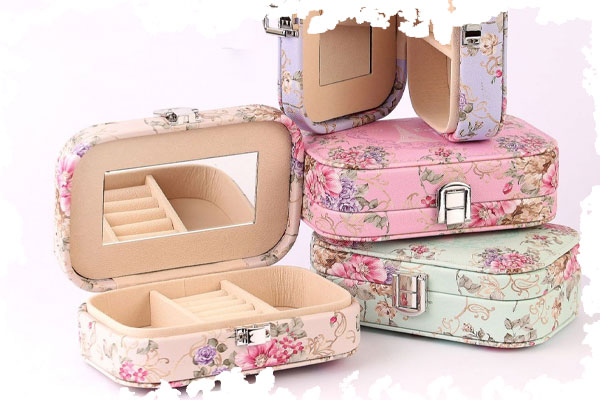 جعبه جواهرات در گالری تندیس