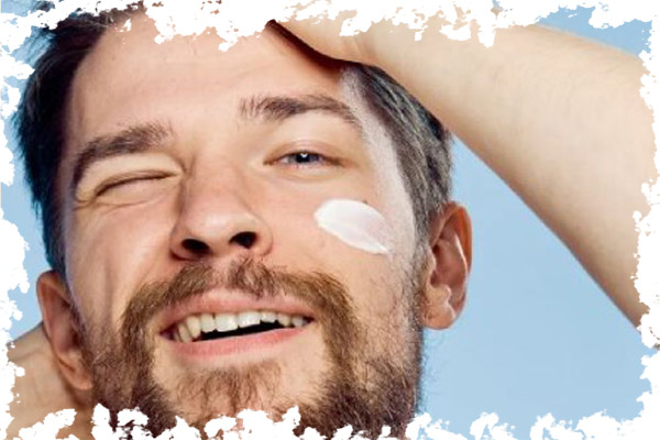 12. آب رسانی به پوست در شب را دست کم نگیرید