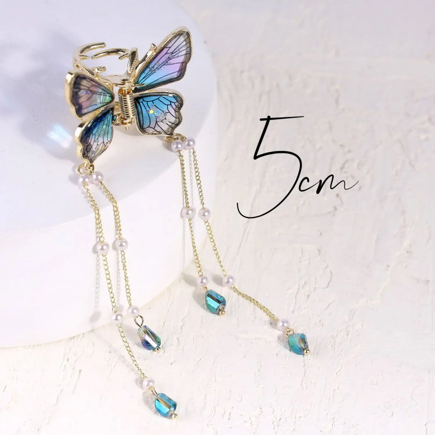 کلیپس پروانه شیشه ای