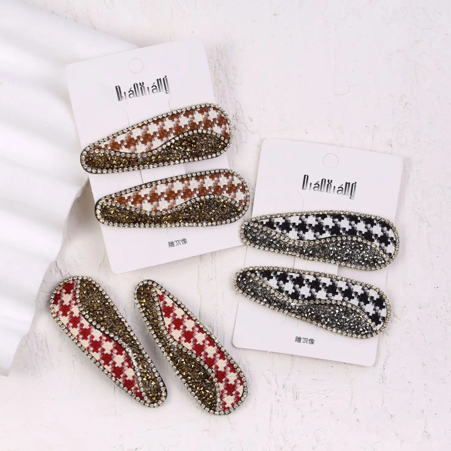 تق تقی نگینی استیکر دار